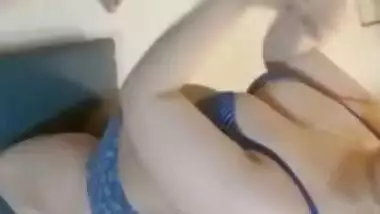 Desi Bhabhi facialized after sucking hubby's XXX dick in MMS video