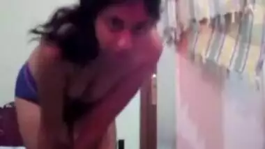 Desi girl live cam for her fans