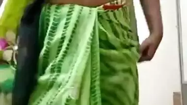 Mallu aunty anjitha hot chat Video call