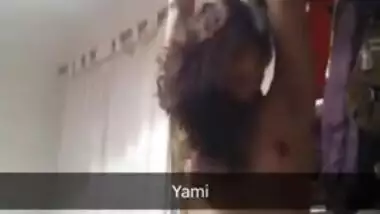 Guy tips teen Desi webcam model to see her XXX striptease dance