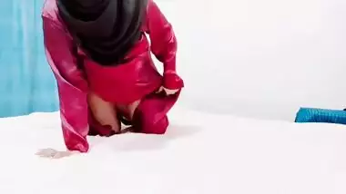 Arab Niqab Queen Showing Big Tits