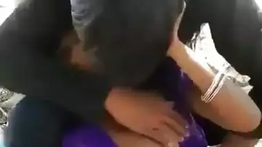 Desi girl group sex outdoors with her friend’s video