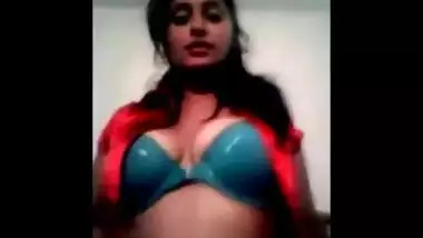 chandigar babe fucking and showing her tits