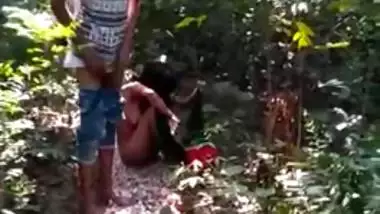 Shy indian lovers caught fucking in the outdoor by local guys