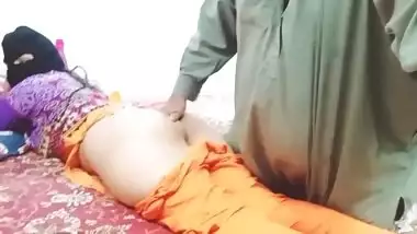 Pakistani Step Daughter Fucked By Father,s Friend With Hot Audio Talk