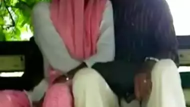 Bihari Couple In Public Park - Movies. video2porn2