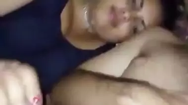 BEAUTIFUL GIRLFRIEND PLAYING WITH BOYFRIEND’S DICK