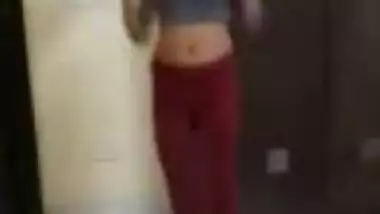 indian desi prostitute belly dance 2