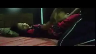 Desi porn clip of 1st year hostel girl home sex with lover