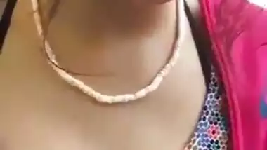 Sexy desi girl showing her breasts secretly