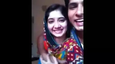 Sexy Indian desi bhabhi do kiss & boobs pressing sexual fun