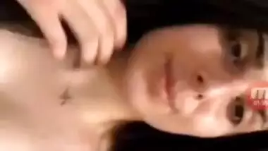 Cute Paki Babe Boobs n Pussy Shows