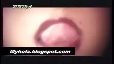 hot strong kiss by uncle to neighbour girl in mallu masala