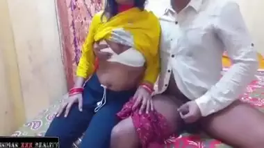 Bhabhi Ko Bina Mood Ke Ghar Me Choda Diya - Indian Desi Bhabhi