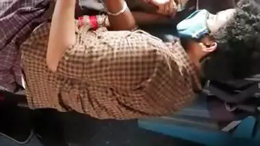 Desi village lover romance on train