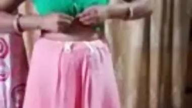 Bhabhi wearing Cloths Updates