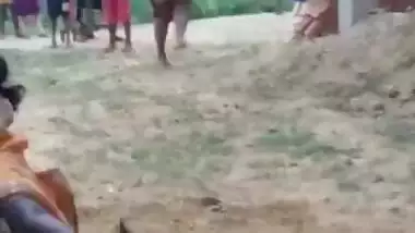 UP Village Woman Showing Pussy