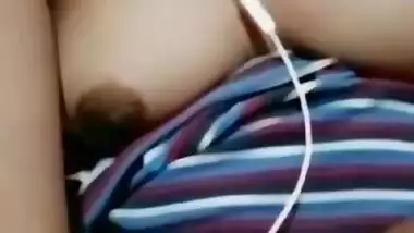 Today Exclusive -cute Desi Girl Shows Her Boobs And Pussy On Vc Part 3