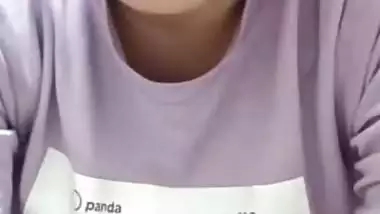 Big ass MILF sister naked after striptease viral MMS