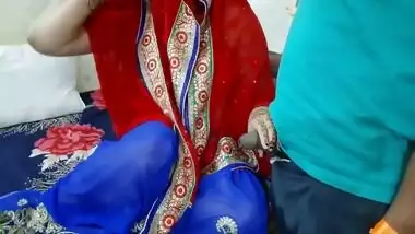 Desi Poonam Ko Sasur Ne Lalach Deker Chut Ko Pela