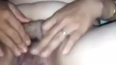 Indian Hot Bhabi Showing pussy