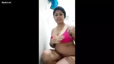 Big boob kolkata girl licking tits