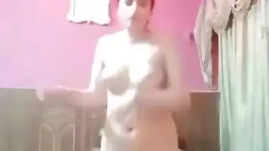 Pk sexy wife enjoy with big cucmbr