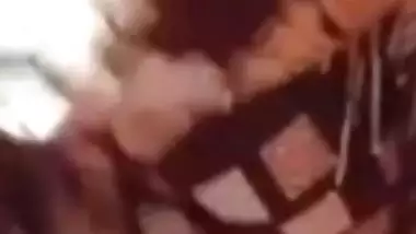 Girlfriend showing boobs on viral video call sex