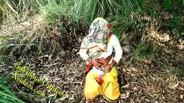 Indian Desi Village Aunty Getting Fucked Outdoor