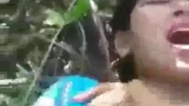 Desi village girl’s jungle hardcore sex video