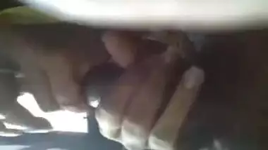 Gujarati bhabhi hot sex with colleague inside car