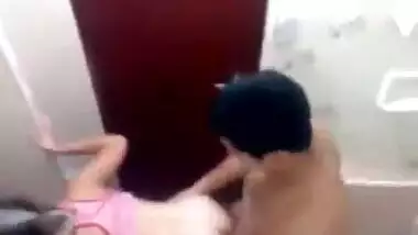 Desi chick having sex in the bathroom