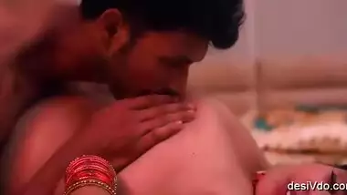 Indian Tanker bhabhi boobs pressing